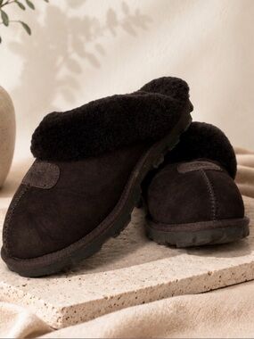 UGG Coquette Classic Slipper Shoe Indoor Outdoor Dark Chocolate Brown Women’s 7